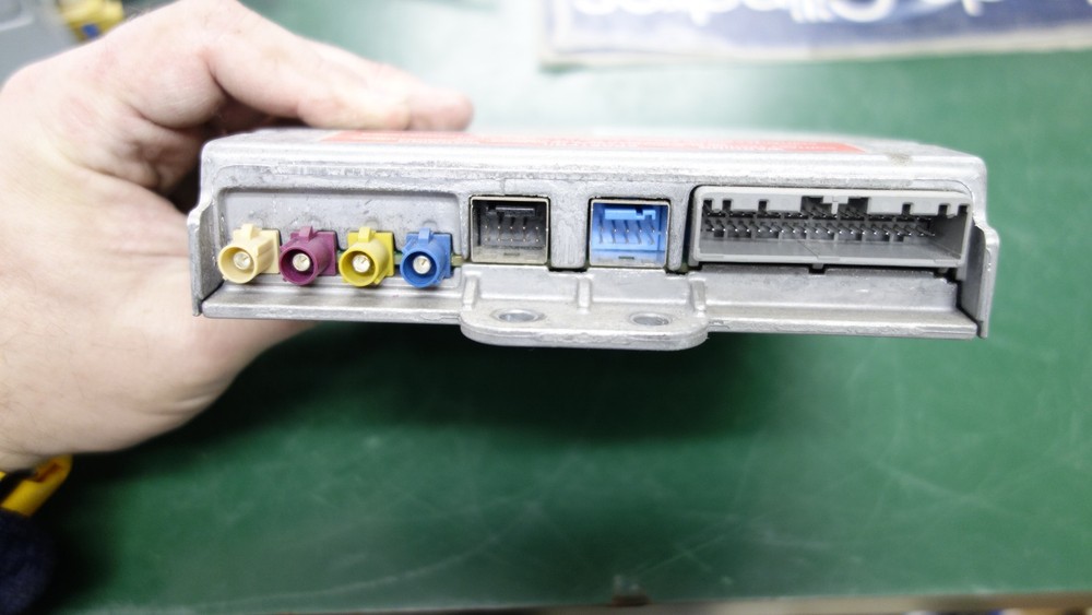 2017 MACK CXU613 MP8 TELEMATICS CONTROL MODULE UNIT 22861173 OEM