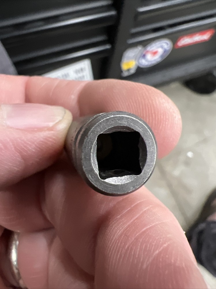 Socket 8mm -Apex 1/4”drive Magnetic 6 PT.