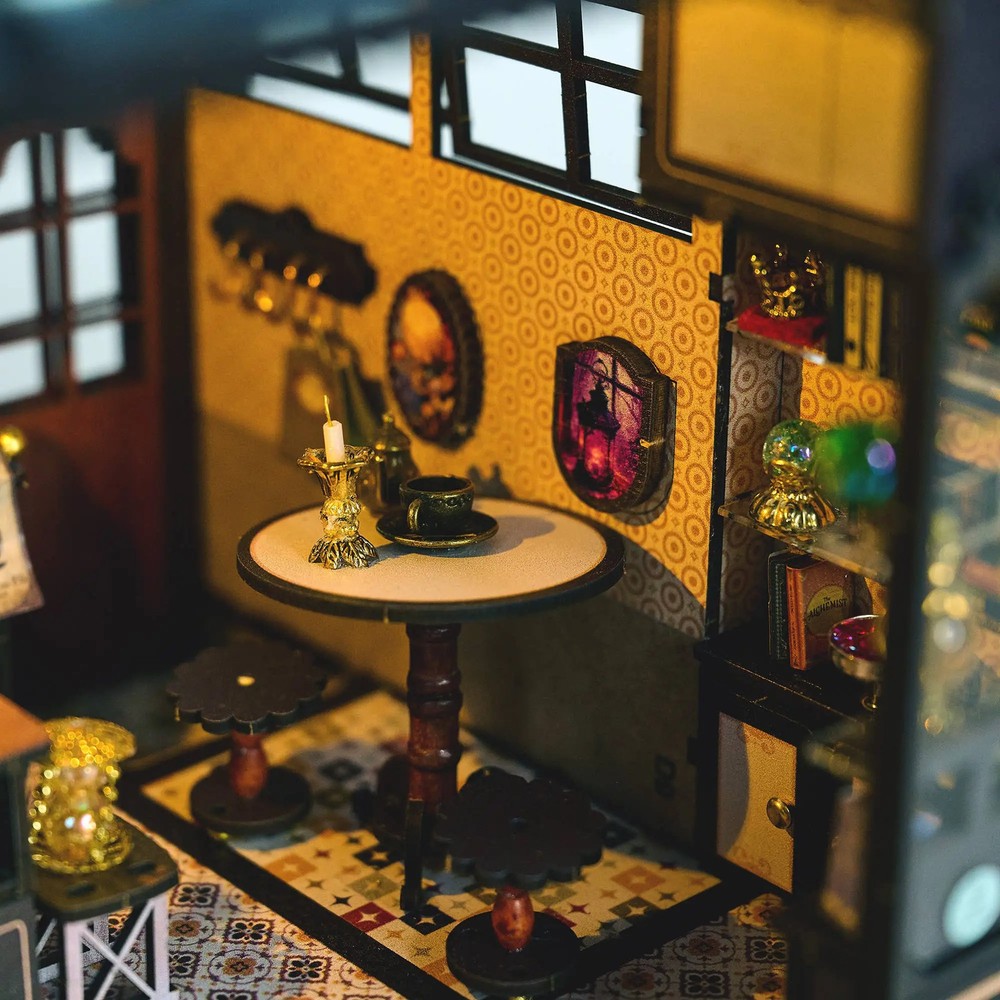 Magic Cafe House 3D Puzzle Kit