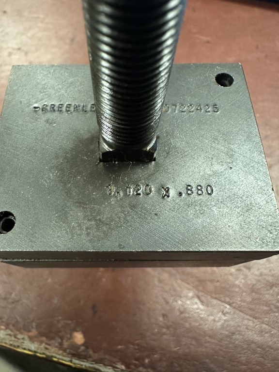 GREENLEE 50722425 1.120" X .880" SQUARE KNOCKOUT PUNCH