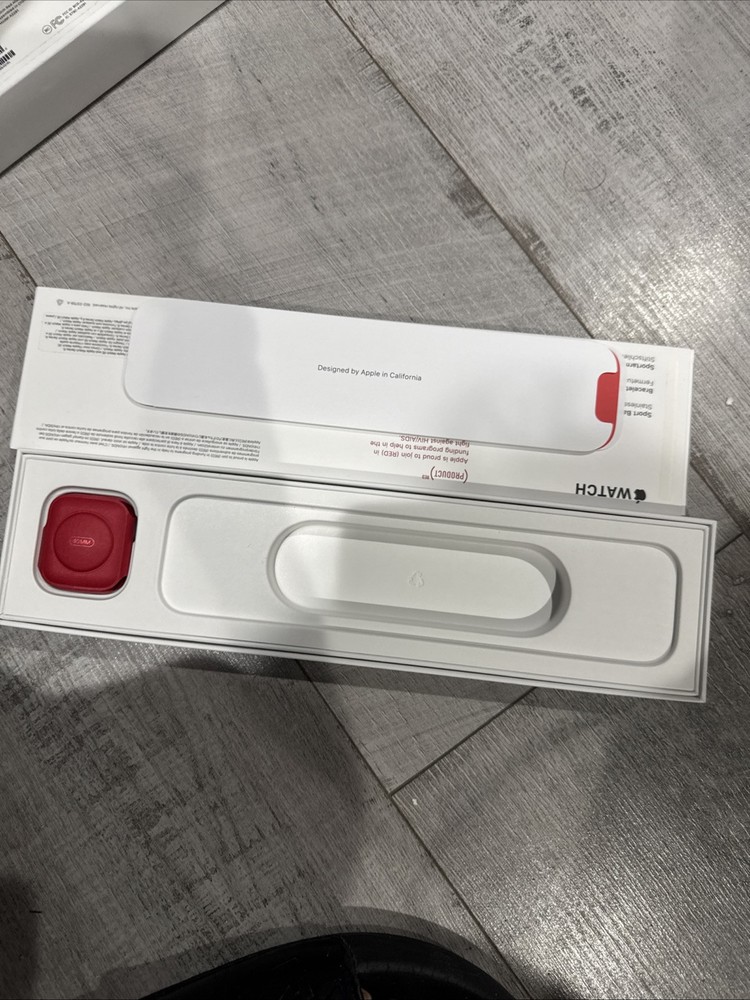 Apple Watch Series 6 Red 40 Mm. Box Only Empty