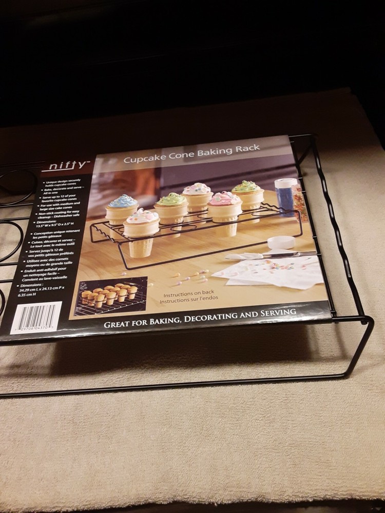 Nifty Cupcake Baking Rack New