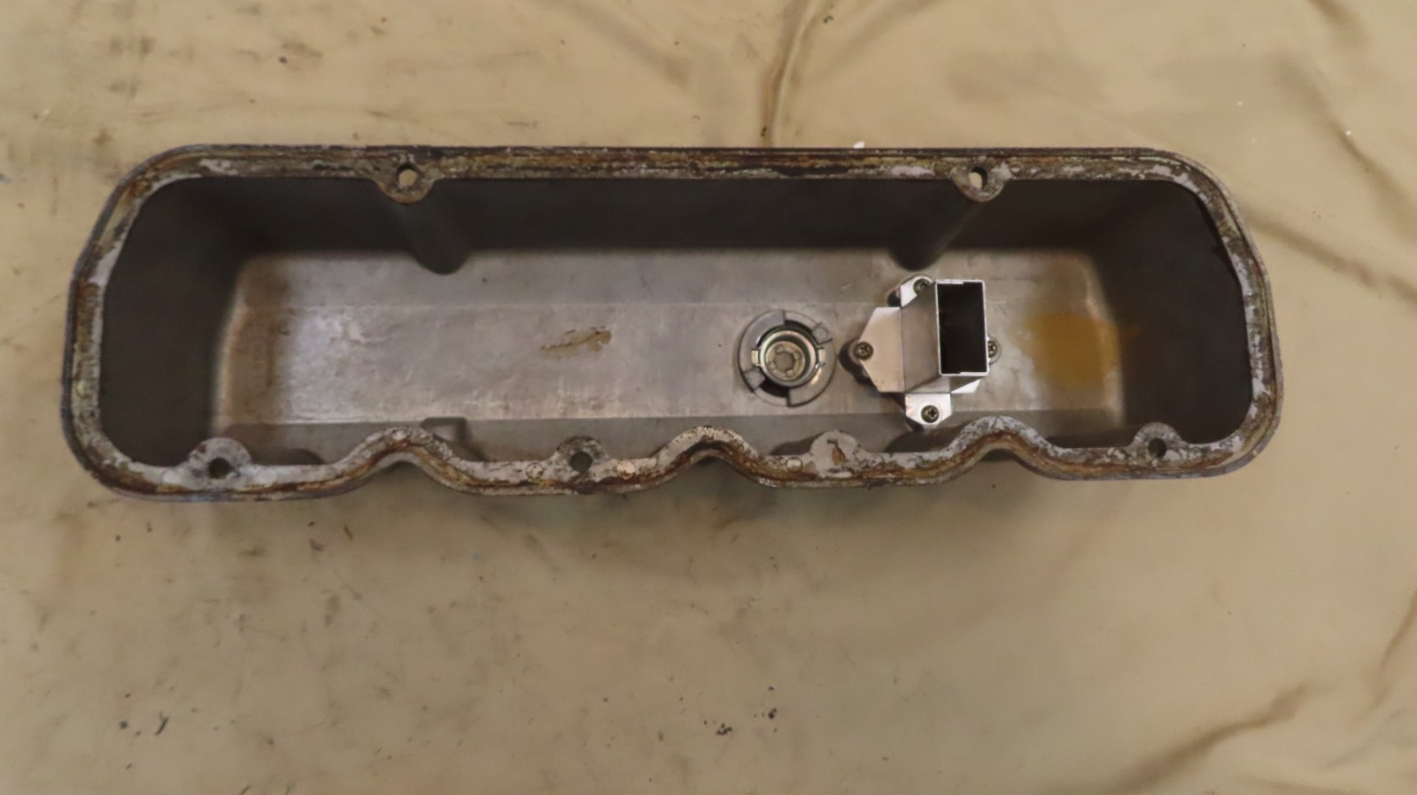 MerCruiser 65635 120hp 3.0L & 2.5 Engine Valve Cover Rocker GM 4cyl 1972-82