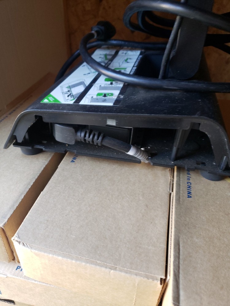 HP RP2 Retail System 2030 POS Touchscreen AIO Computer w/ Adapter Stand...(OSSD)