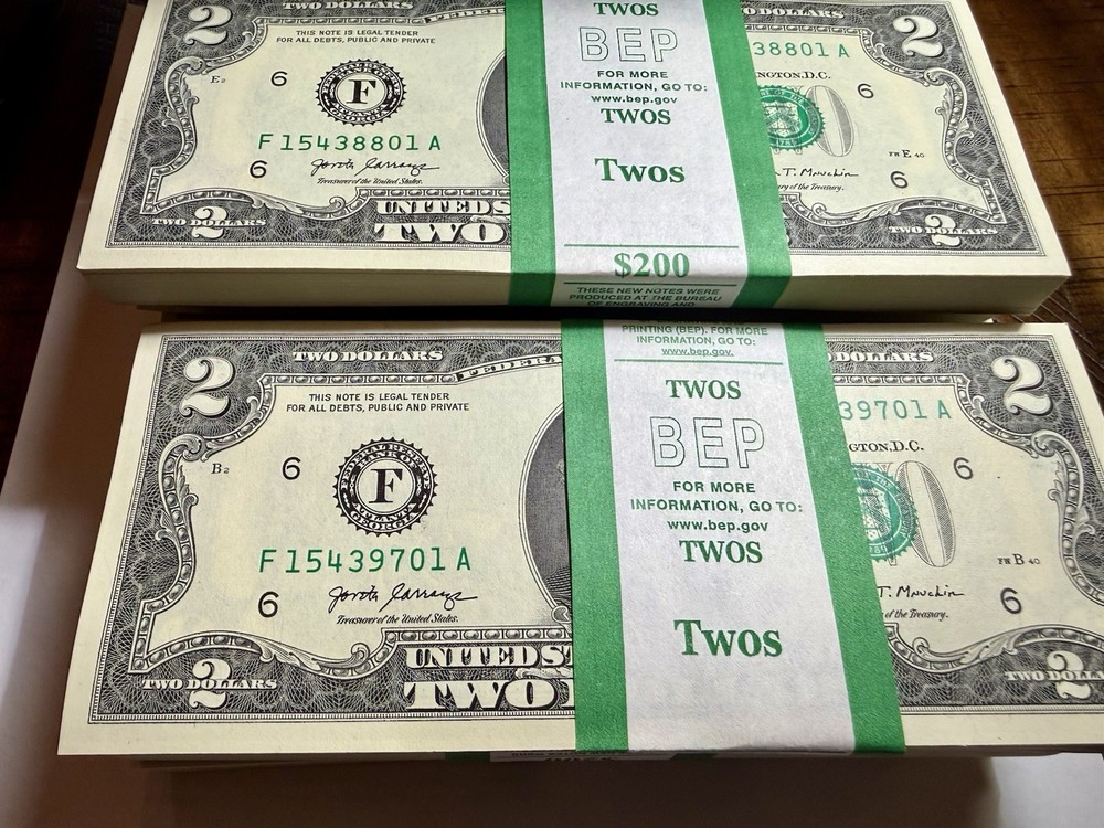 100 Two Dollar Bills - $2 UNCIRCULATED SEQUENTIAL-2017A Free Priority Shipping