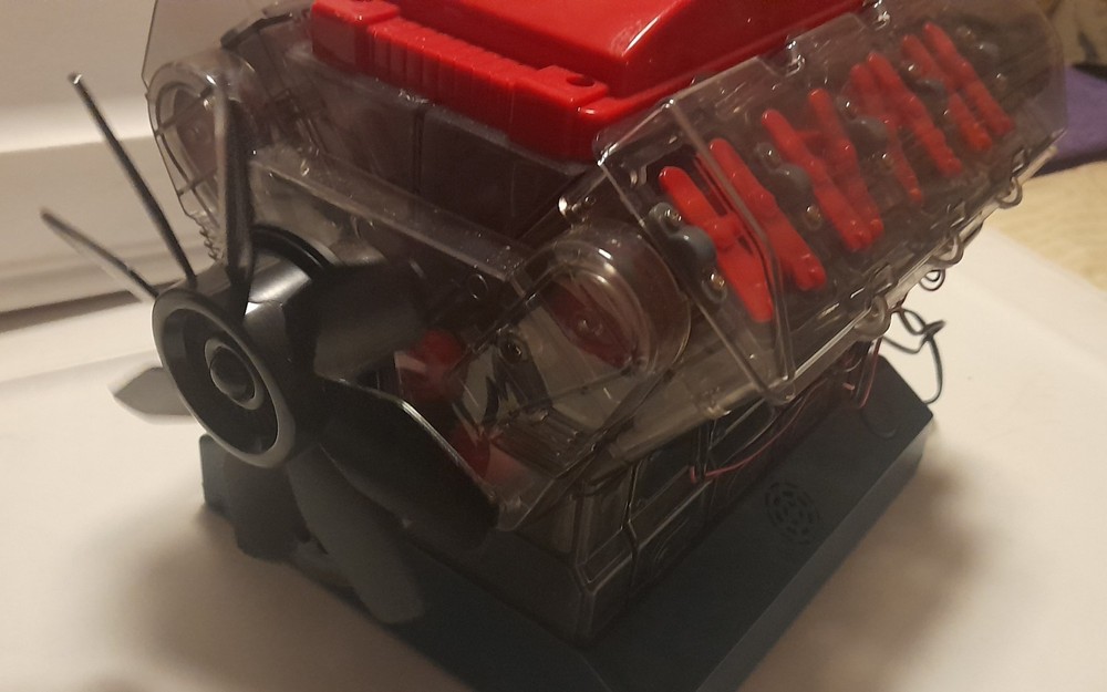 Build Your Own V8 Combustion Engine Model Kit - Engaging STEM Experience