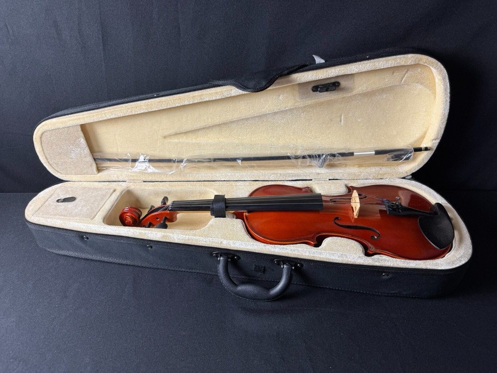 Maple Leaf MLS110VN 4/4 Student Violin Outfit