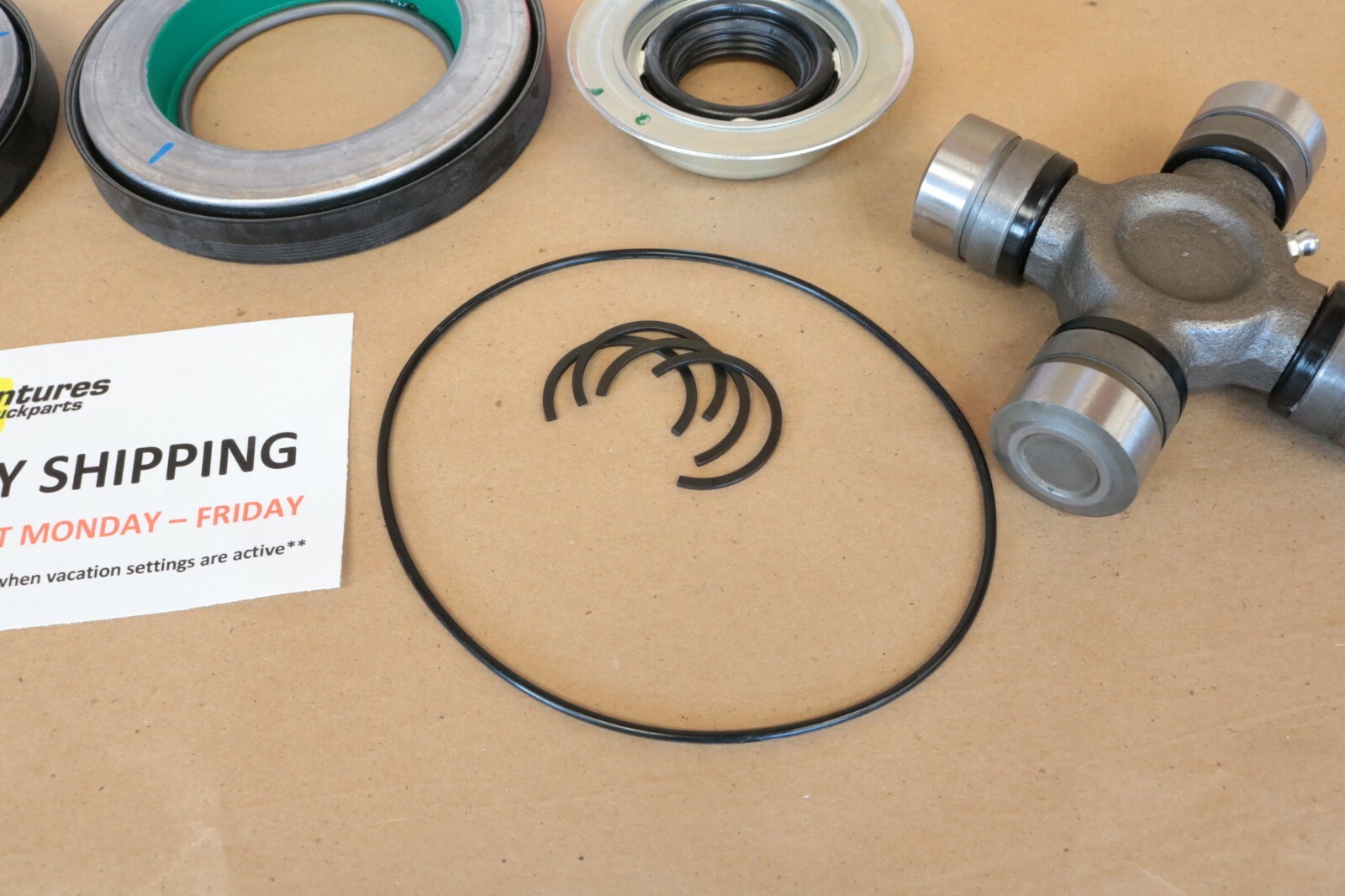 2016-2023 Ford F250 F350 4x4 Front Axle Shaft Seal And Greaseable U Joint Kit