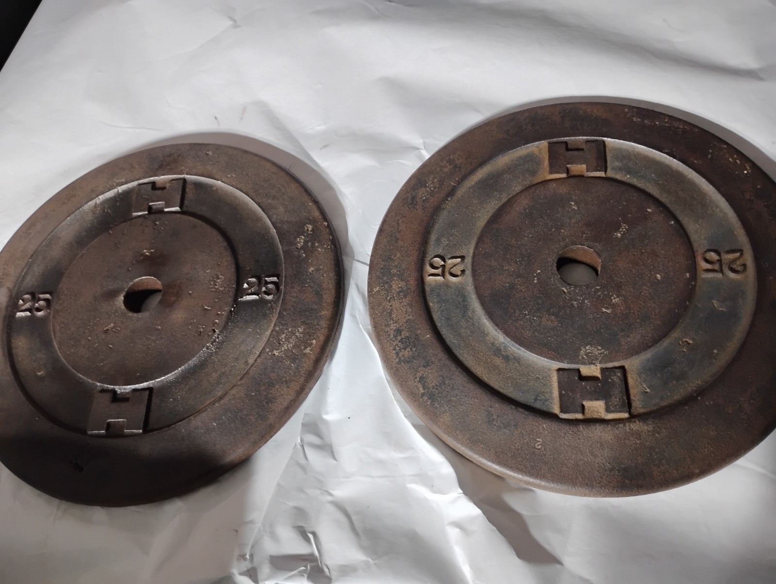 vintage Healthways Hollywood 25lb standard weight plate pair double H