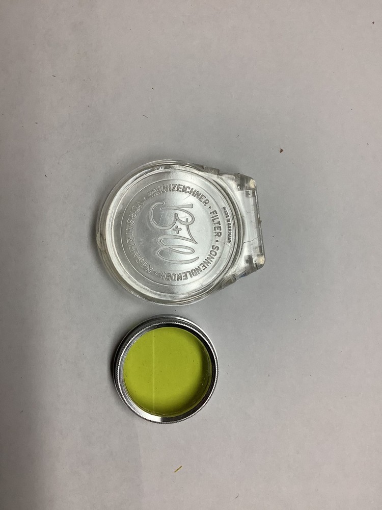 B+W 28/1 Sonnenblenden Filter