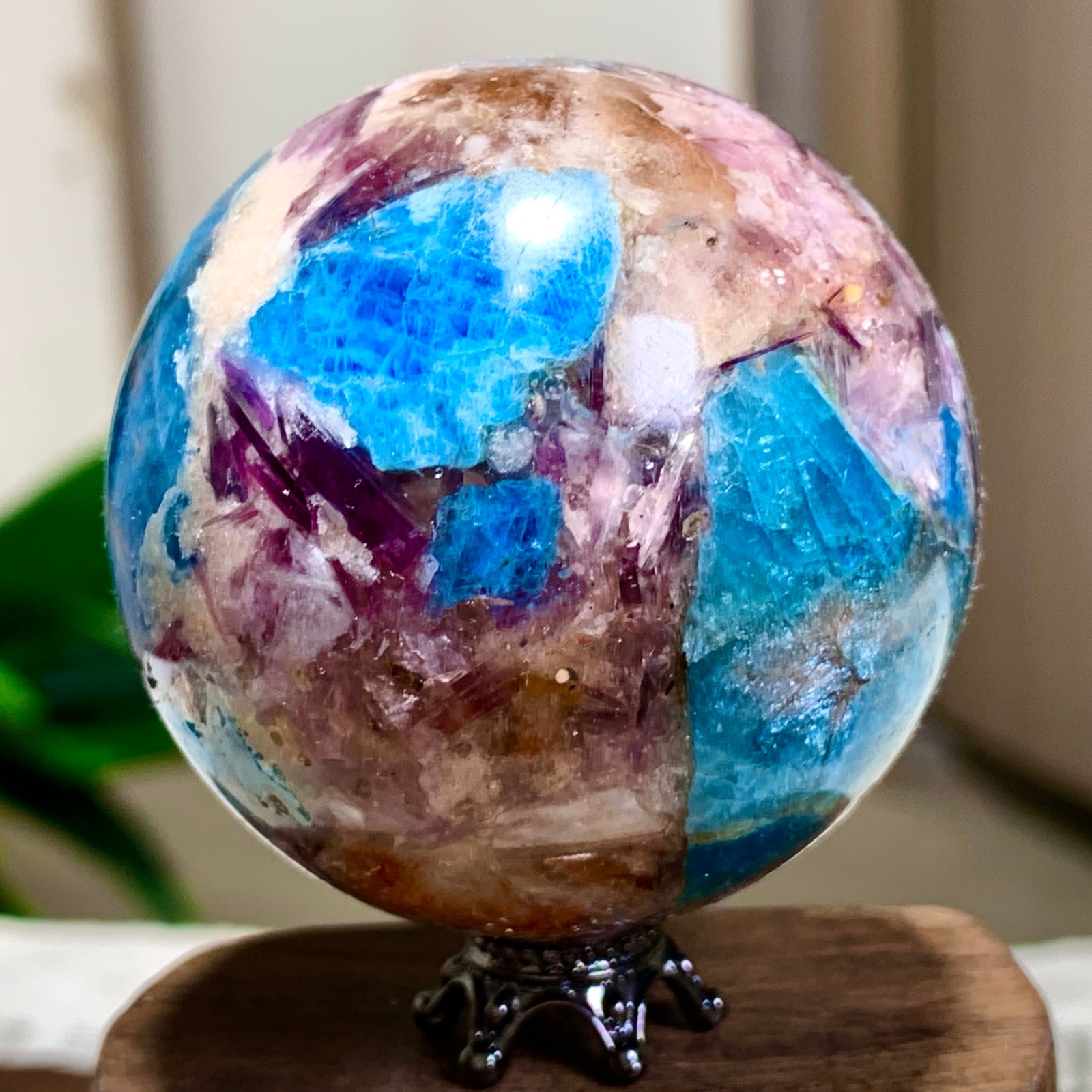 170G Natural Blue Aptite +Sun Stone purple lepidolite Sphere mineral sample