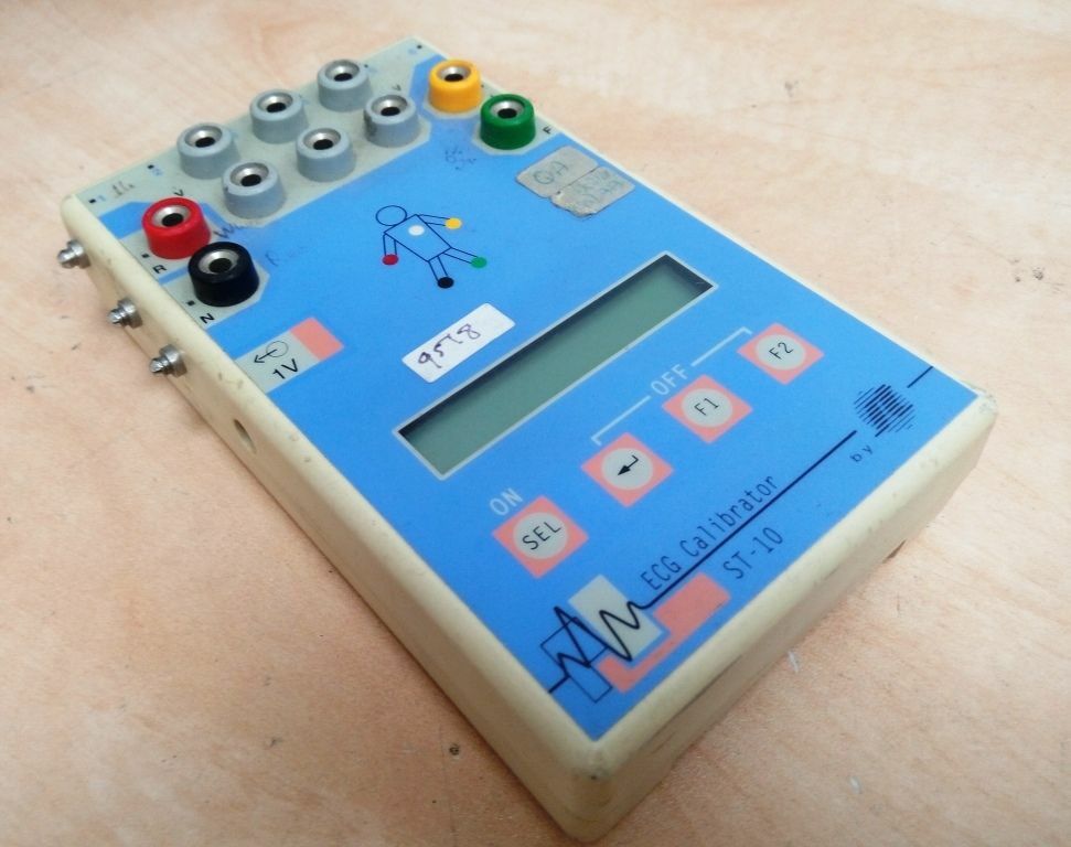 ST-Electromedicina ECG Simulator / Calibrator ST-10
