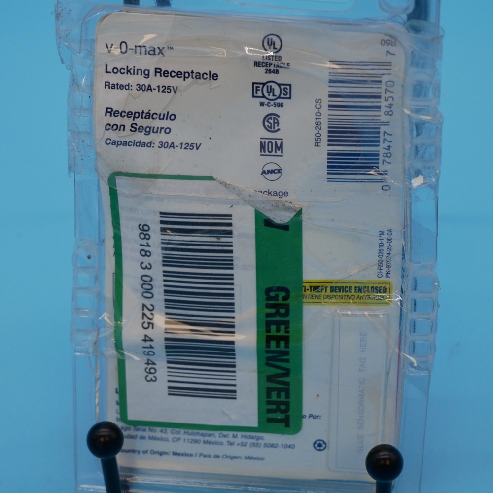 Leviton Locking Receptacle 2610-CS
