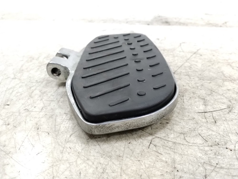 2005 05 BMW R1200 CL C Front Left Floorboard Mount Bracket