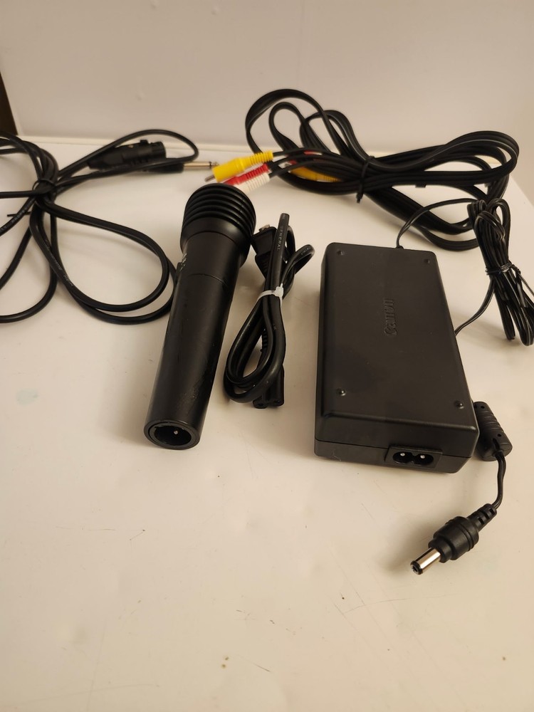 Dynamic Karaoke Vocal Wired Handheld Microphone Mic FM Receiver System