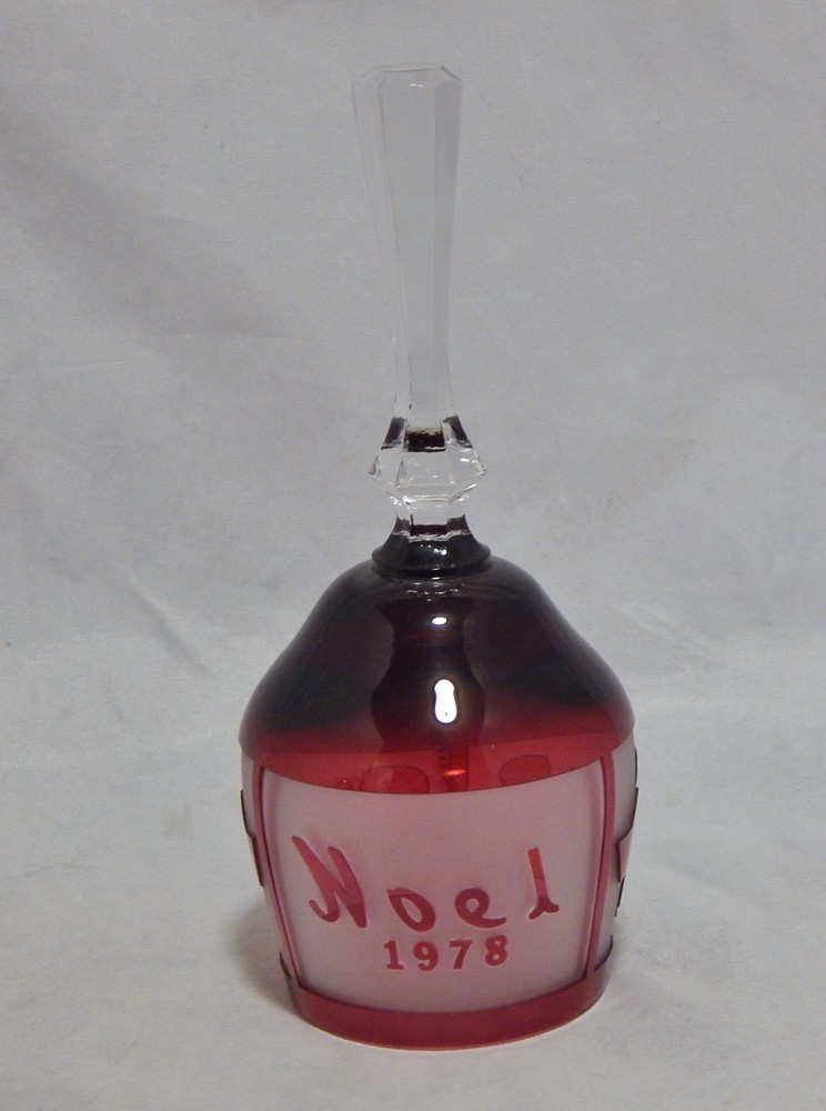 1977 Goebel Crystal and Ruby Cut Noel Bell