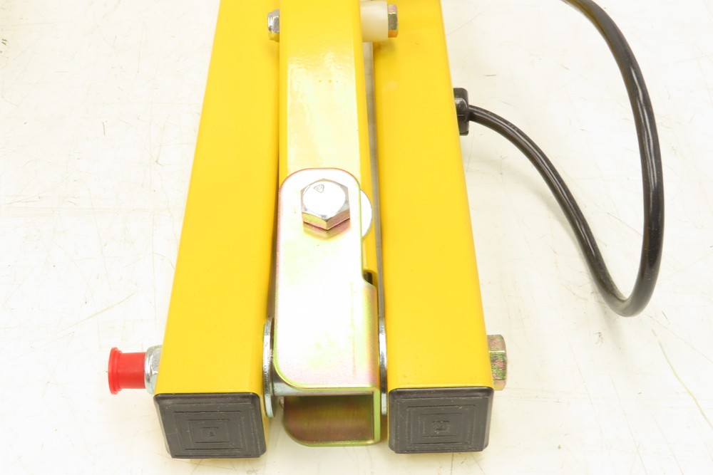 Mars DSDL-60 Tri-Lite Dock Loading Light 60" Reach