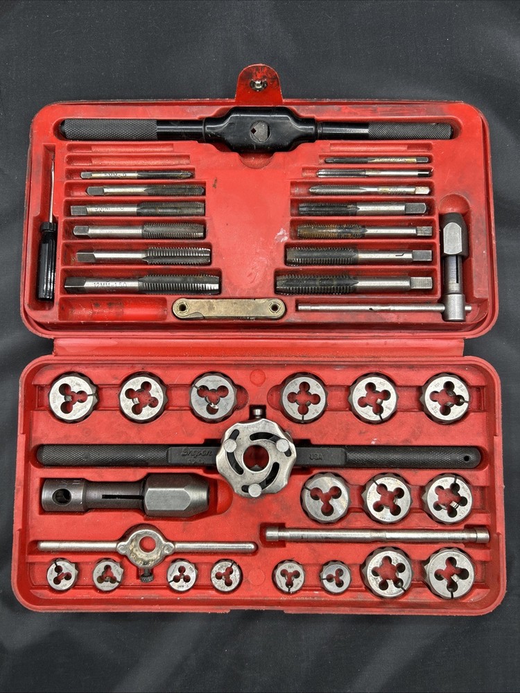 Snap-On TD 2425 Tap &Die Set With Double Hex- Not Complete (4) Pieces Missing