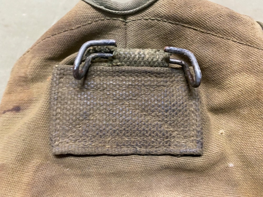 ORIGINAL WWII US ARMY M1942 CANTEEN CARRIER COVER