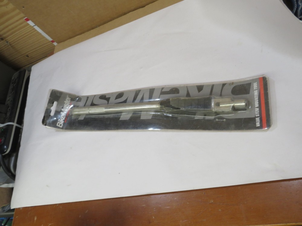 BikeMaster Valve Stem Installation Tool
