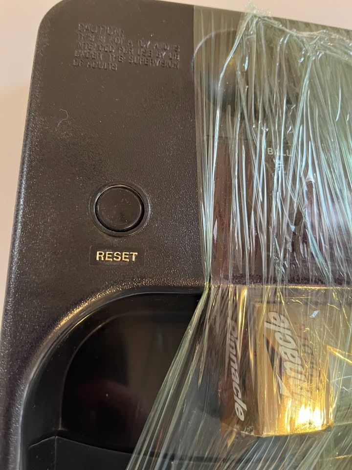 Brookstone 19th Edition Golf Putting Cup With Digital Scoring