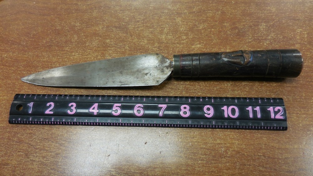 EARLY VINTAGE DAGGER WOOD HANDLE WITH CARVED FACES