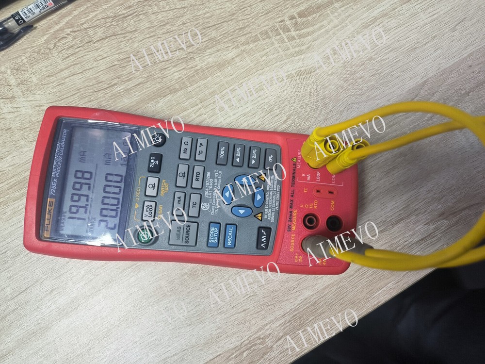 Fluke 725 Multi-Function Process Calibrator not actually fluke 725EX