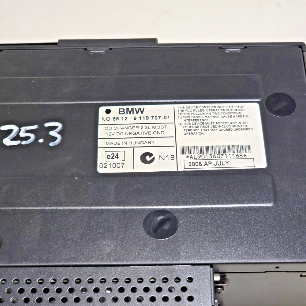 BMW E81 E82 E87 E88 E90 E91 E92 E93 6 DISC CD CHANGER NO MAGAZINE 9119707-01 OEM
