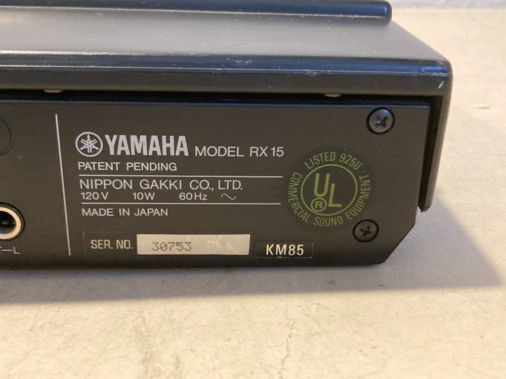 YAMAHA RX15 Digital Rhythm Programmer Drum Machine