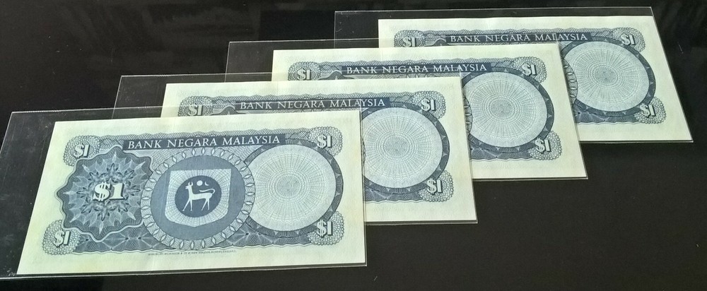3rd Series Malaysia Ringgit $1 Nice Number 4pcs Running UNC Foxing Handling Mark