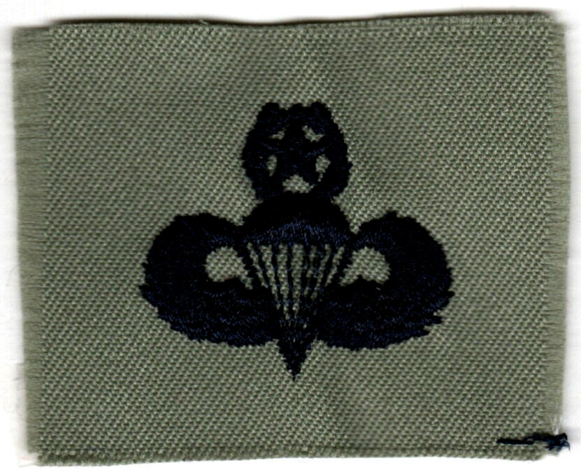 USAF patch (circa 2011-2021) cloth ABU Master Parachutist Qualification Badge