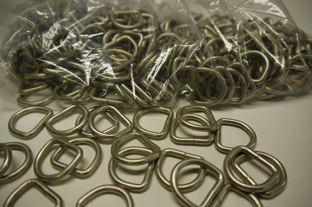 Wholesale Silver matt D Ring . for 45 pieces. 3/4"