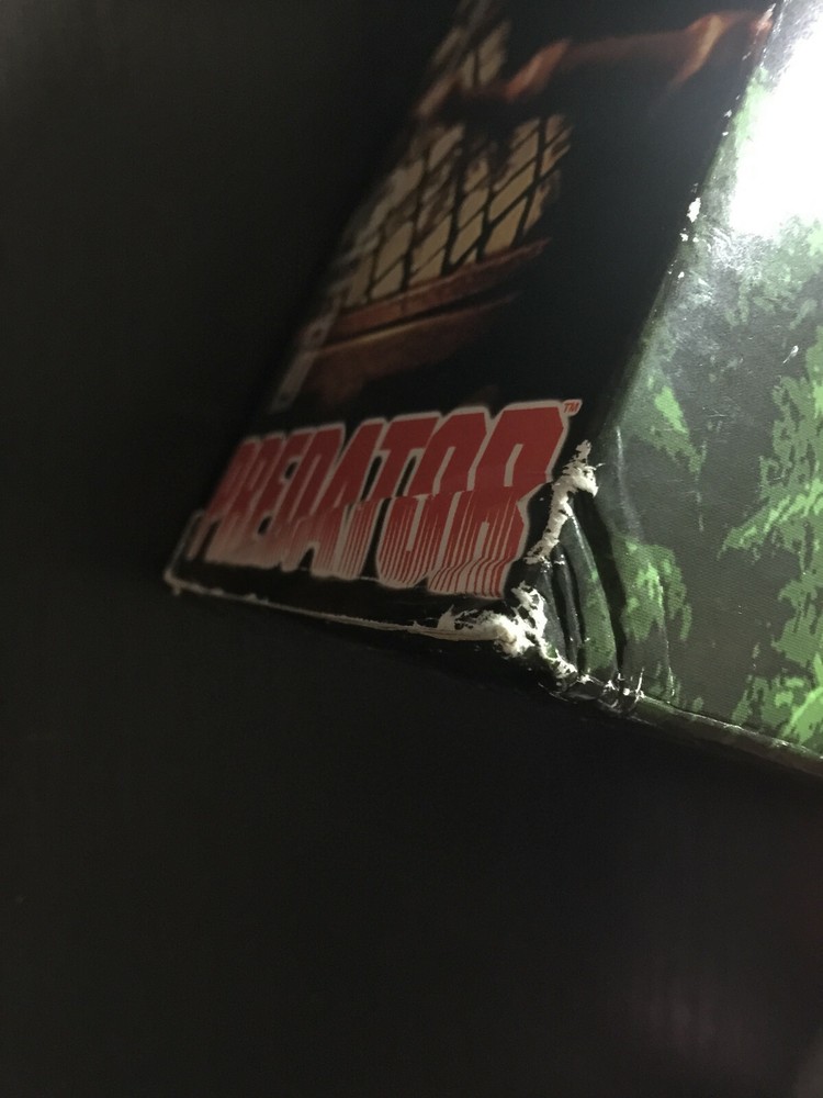 Mez-itz Predator 3 action figure set (Damaged Box)