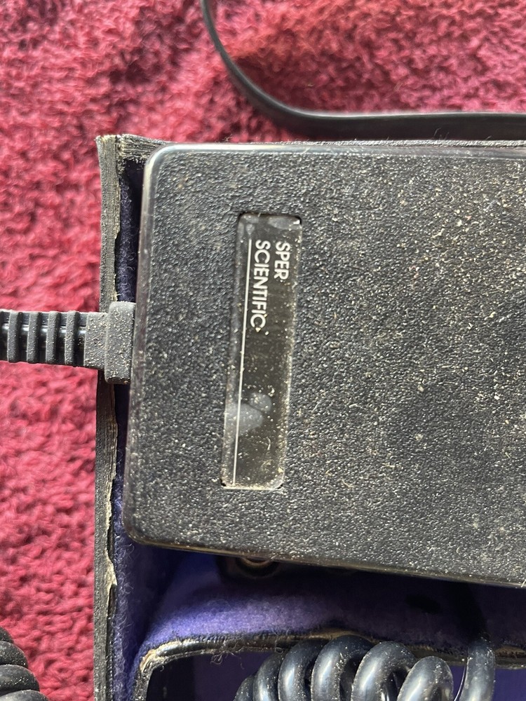 SPER SCIENTIFIC Light Meter No 840021 Plus Original Case