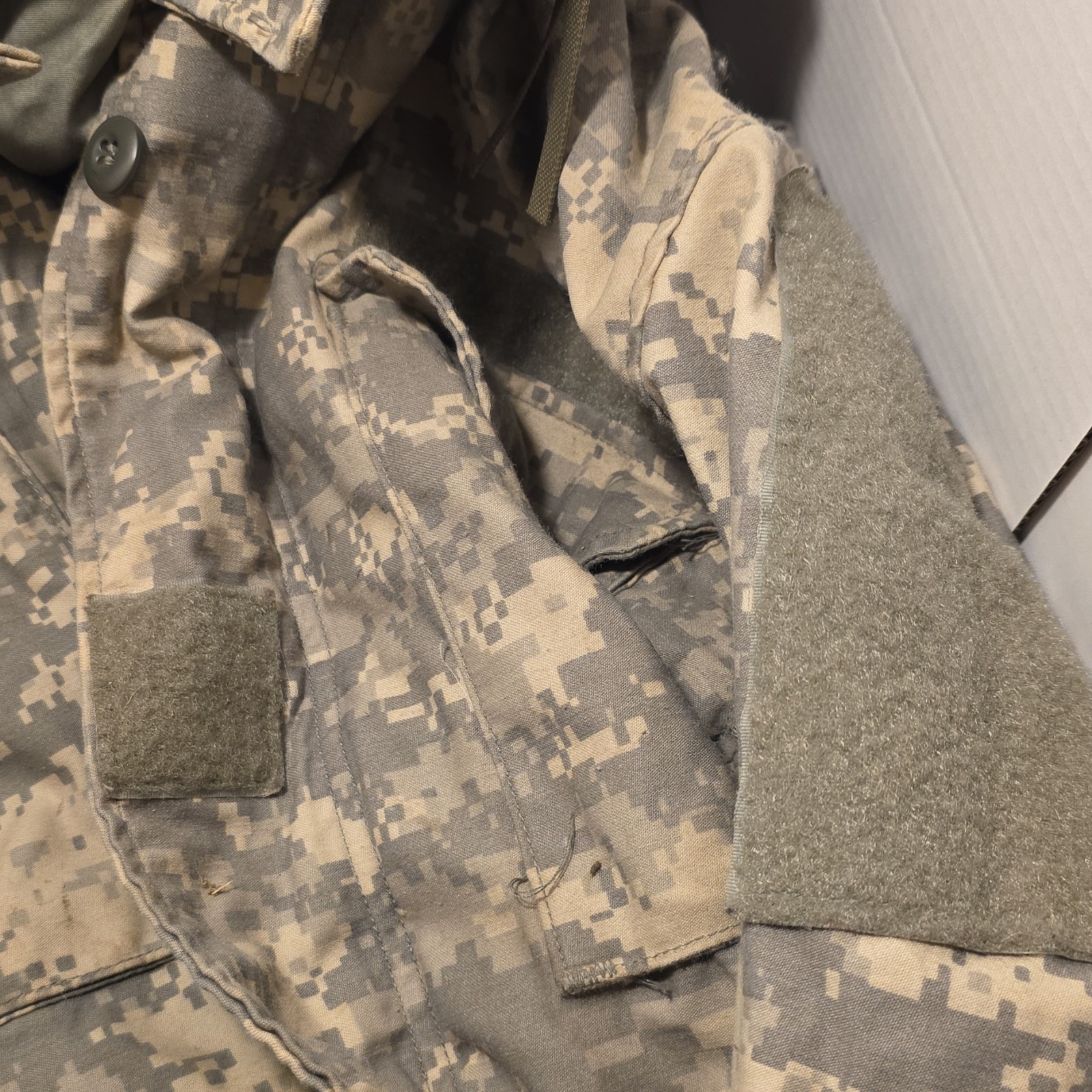 ACU Cold Weather Jacket Army Digital Pattern Large Long