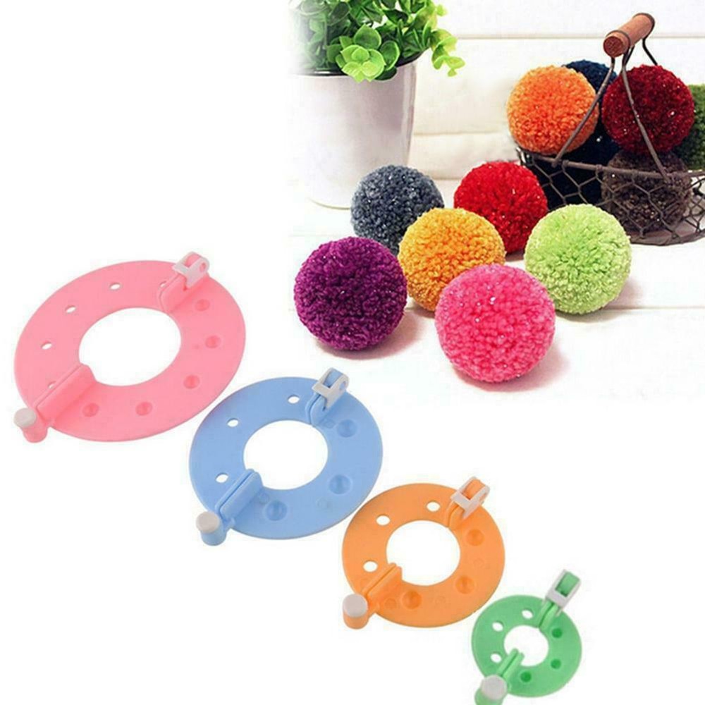 Pompom Maker Kit Crafts 4 Different Sizes Ball Making HOT Tools Knitt Prof C1L4