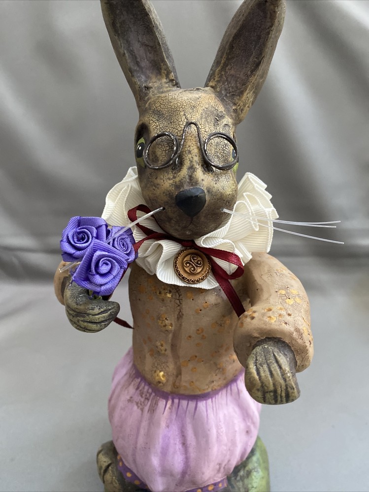 Charles McClenning Easter Spring Gertie Rabbit Decor Polyresin Figurine, 2019