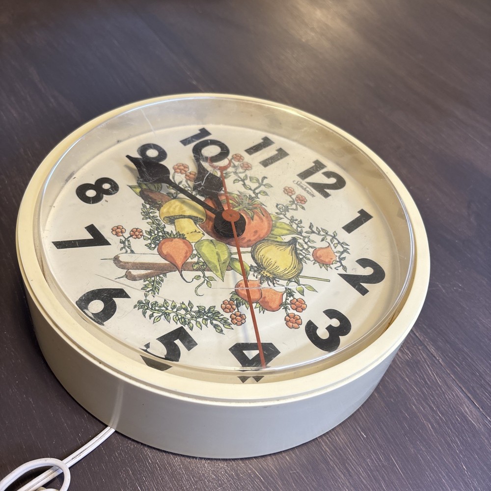 Vintage Sunbeam Vegetable Kitchen Wall Clock WORKS