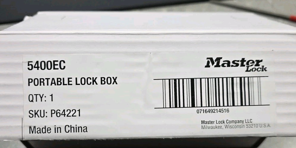 Master Lock 5400D Portable Lock Box Combination Realtors - Holds 5 Keys