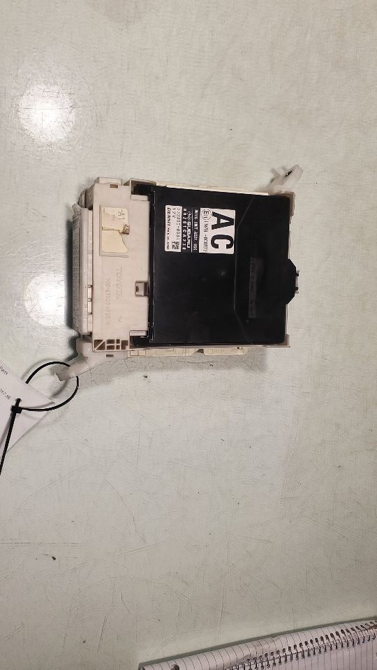 86 2017 Fuse Box Cabin