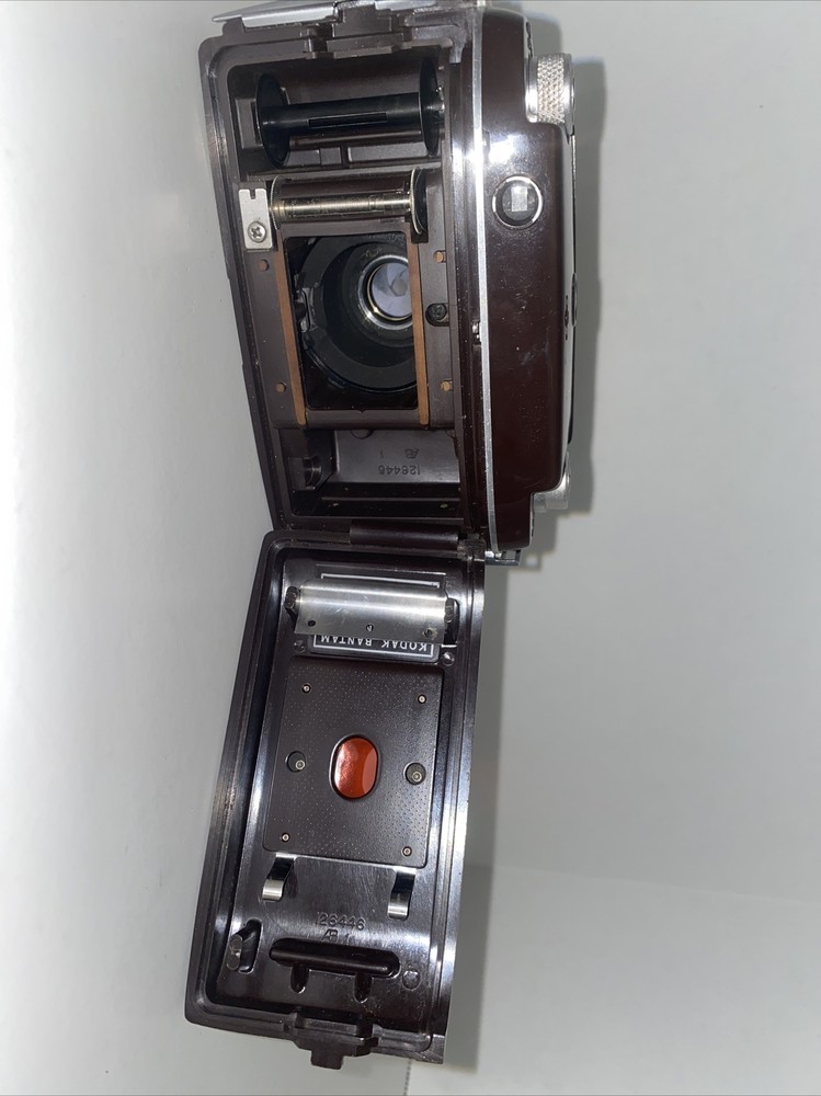 Vintage Antique Rangefinder Camera KODAK BANTAM With case