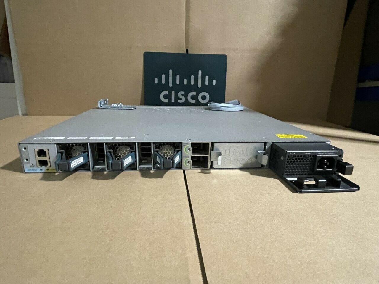 Cisco WS-C3850-12X48U-S Switch 48 Port Gigabit PoE+ 1100W Single Pwr Supply