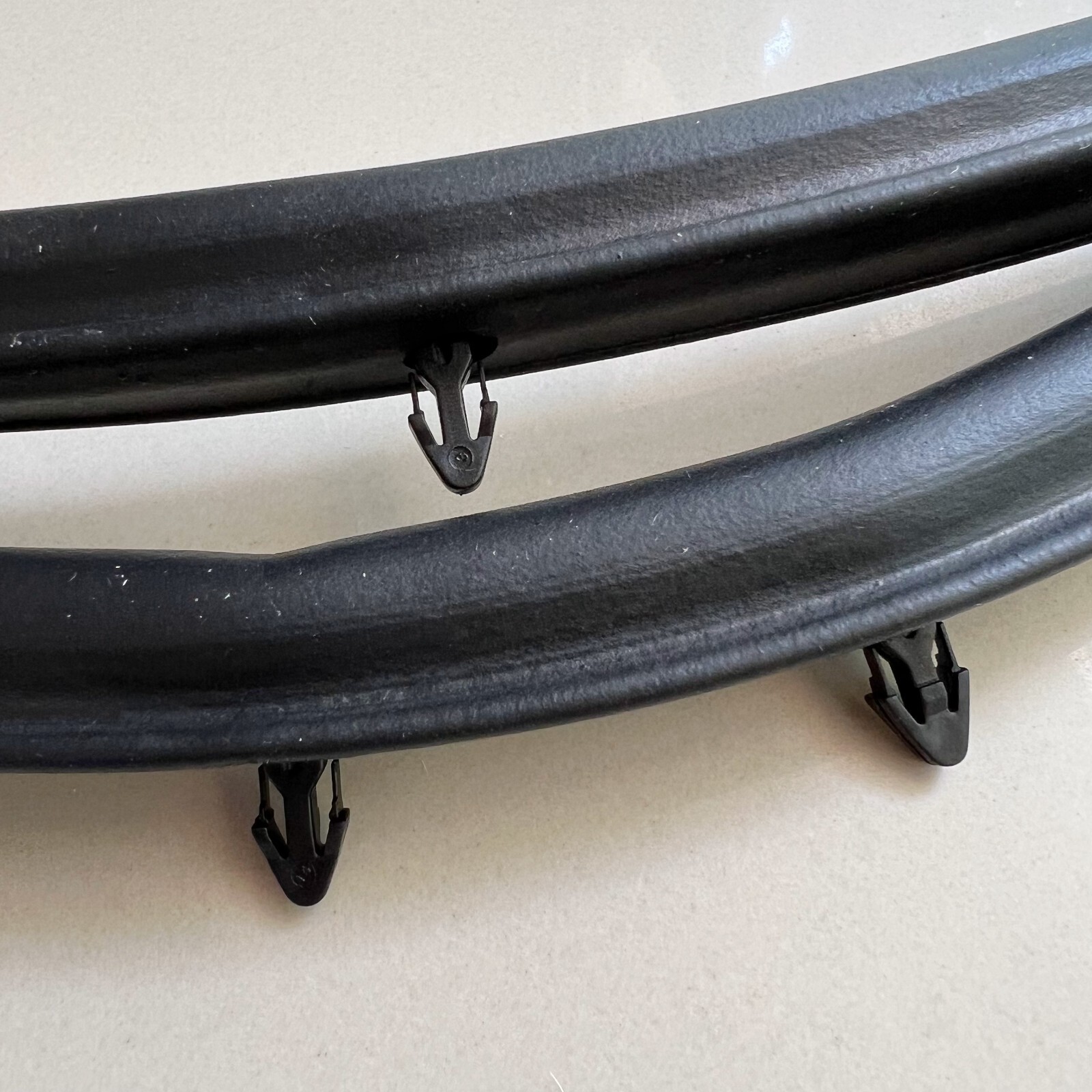 92-95 Honda Civic EG front hood to cowl grille Weatherstrip rubber seal 2D 3D 4D