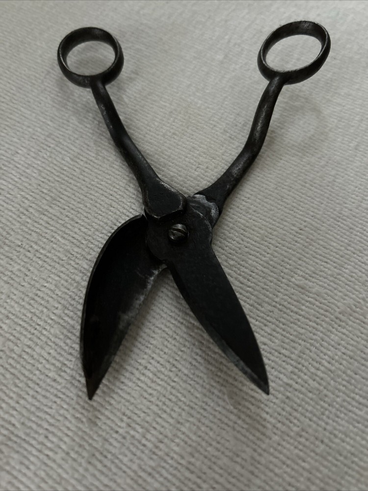 Antique Candlewick Scissors/Trimmers