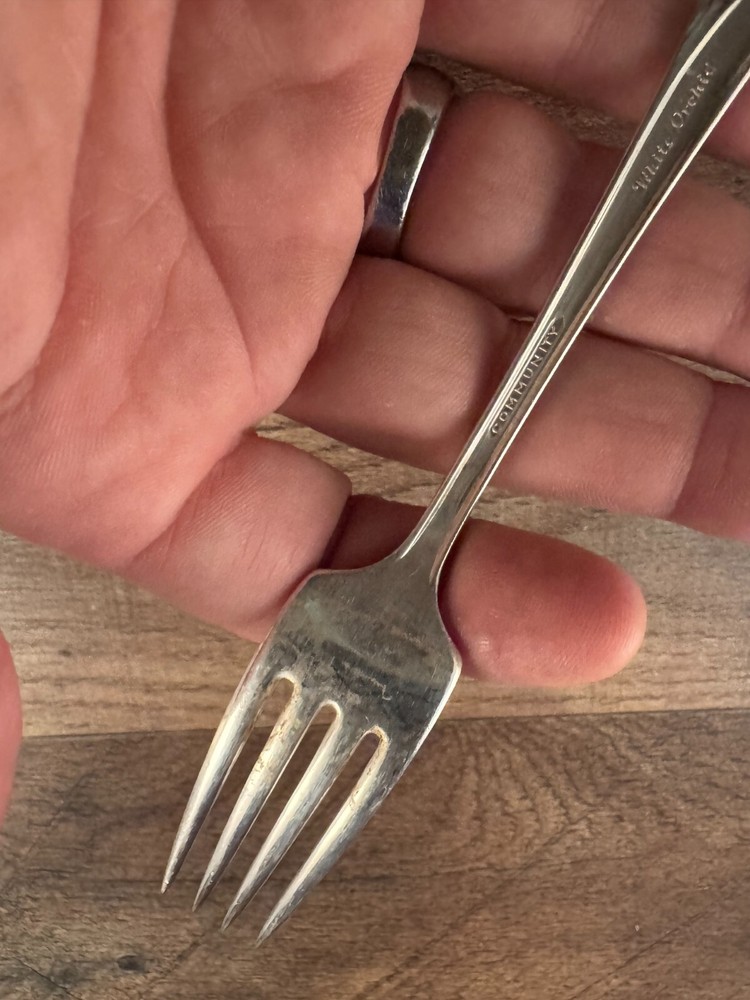 Community White Orchid Silverplated Dinner Fork