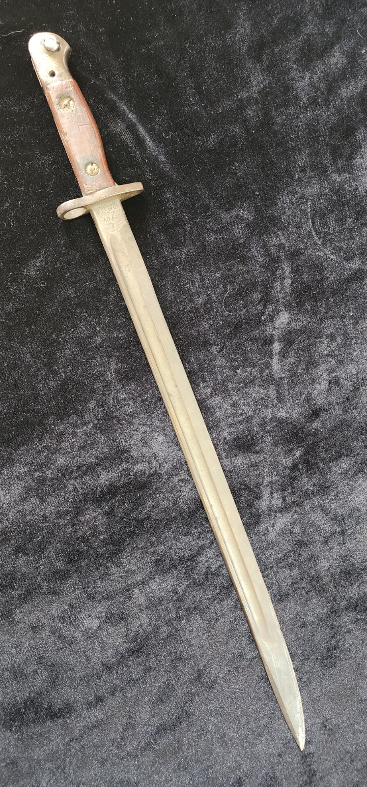 WW1 1907 Wilkinson British Bayonet - 1917 Dated