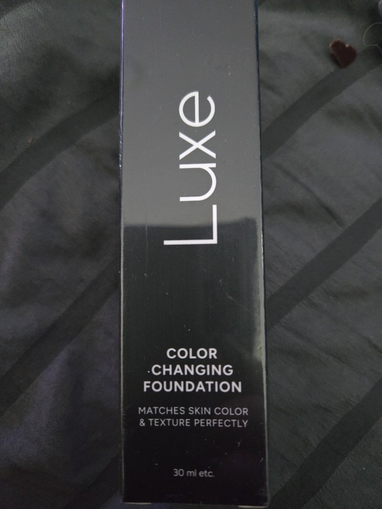 Luxe Color Changing Foundation, 02 Medium