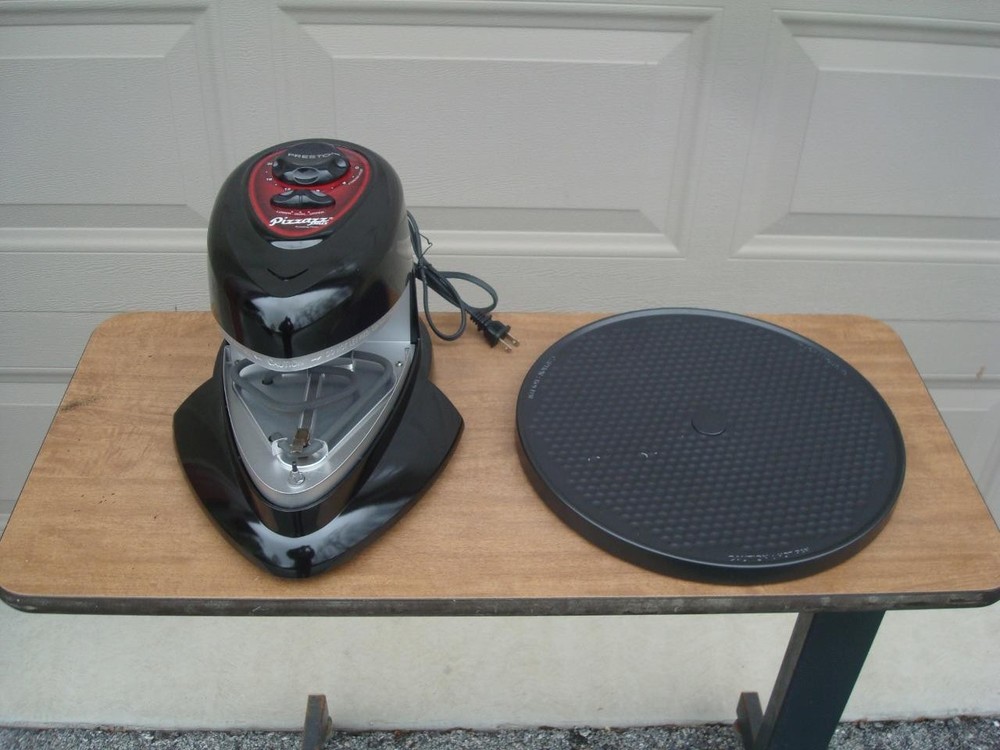 Presto Pizzazz Plus Rotating Pizza Oven 0343003 Dual Element Black Tested - Nice