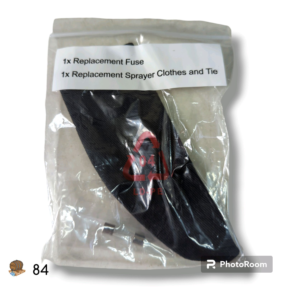 1BYONE Snow Machine Maker - 650W with Wired Remote Control