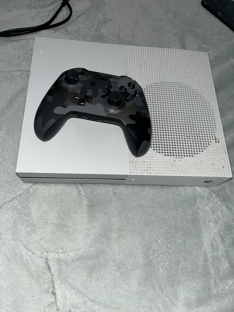 Microsoft Xbox One S White Console with Camouflage Controller, Wi-Fi, HDMI